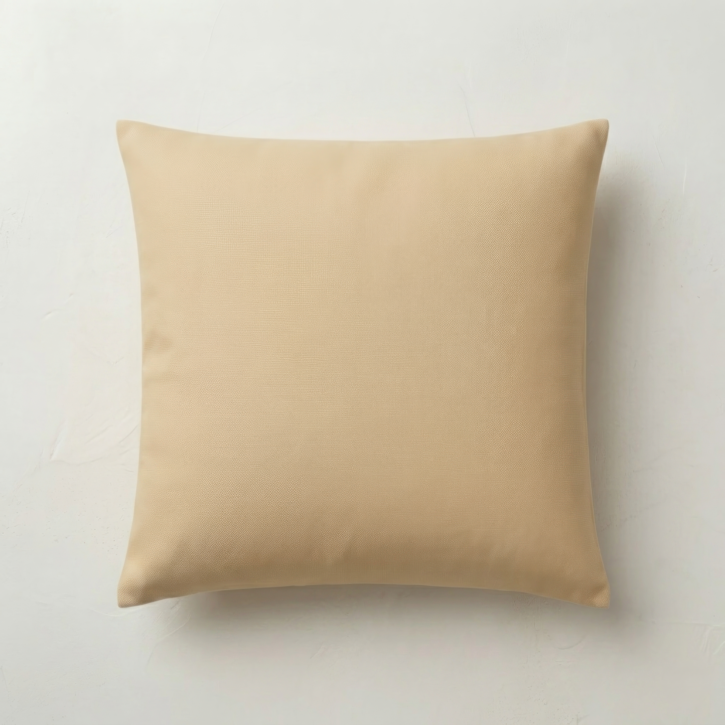 Le Sensu Reverie — Oreiller en soie japonaise, couleur or champagne et motif d'éventail floral