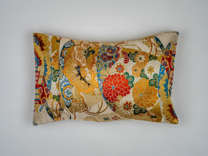 Japanese ceremonial silk lumbar pillow with ogi folding fan in cream and gold — Renaras atelier