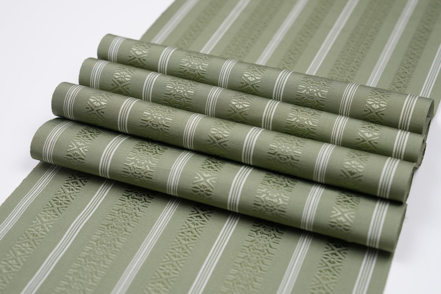 Japanese ceremonial silk table runner with vertical stripe in green and silver — Renaras atelier