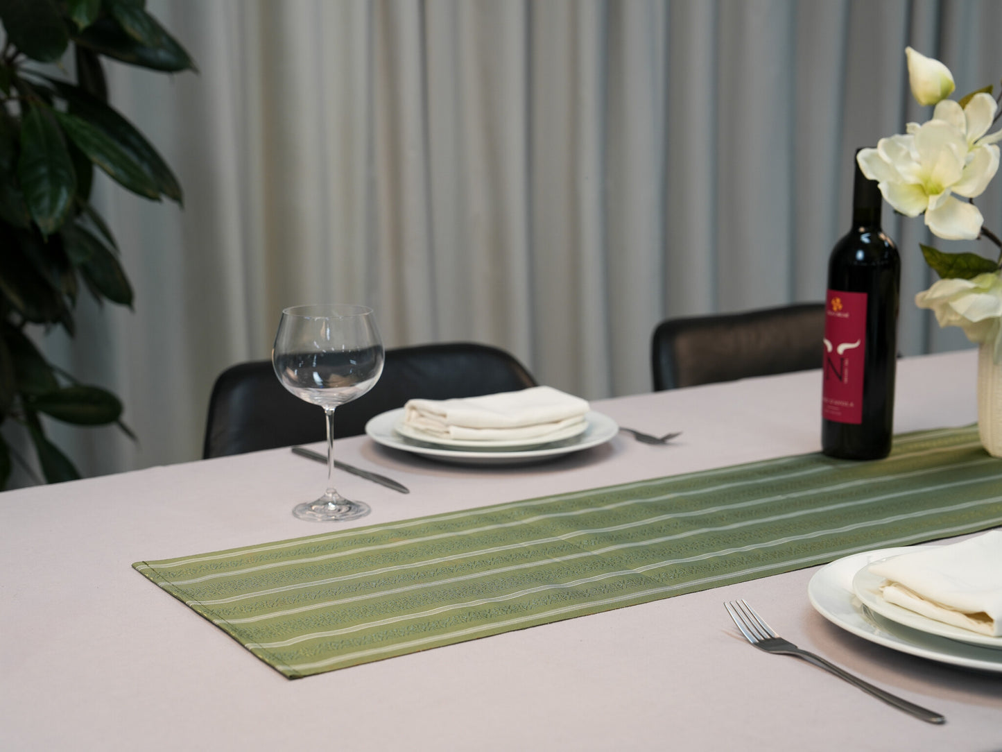 Japanese ceremonial silk table runner with vertical stripe in green and silver — Renaras atelier