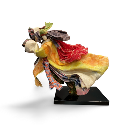 Japanese washi paper sculpture by Kazue Tanabe — wind dancer figure — Renaras atelier