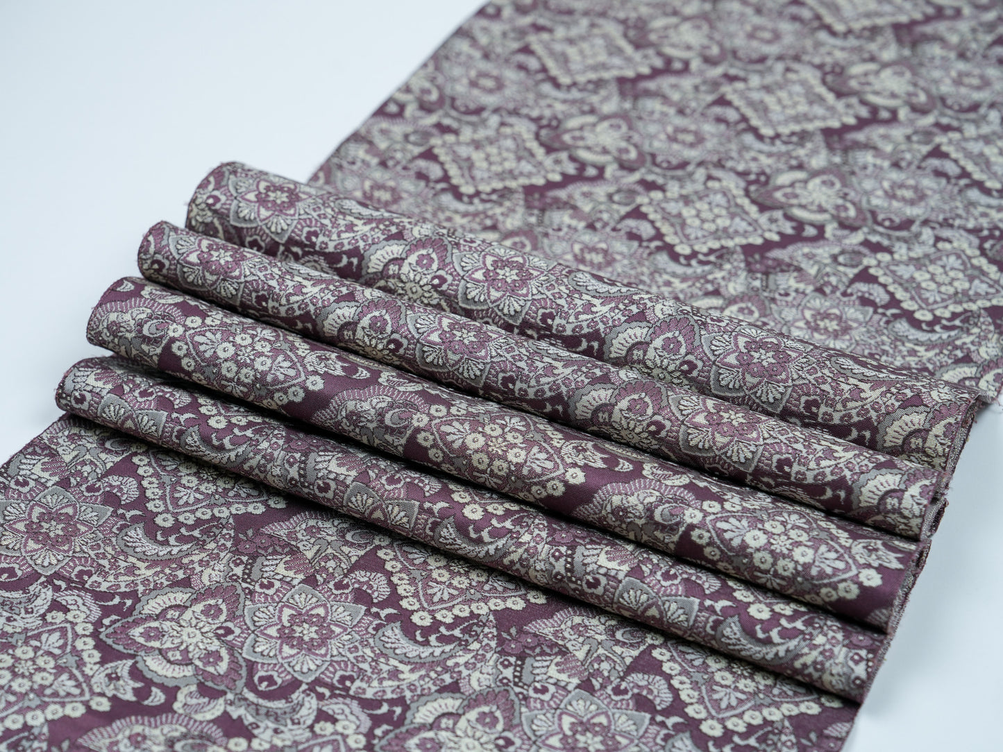 Japanese ceremonial silk table runner with damask medallion in aubergine and gold — Renaras atelier