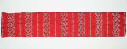 Japanese ceremonial silk table runner with yukiwa snowflake in crimson and gold — Renaras atelier