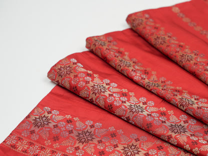 Japanese ceremonial silk table runner with yukiwa snowflake in crimson and gold — Renaras atelier