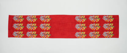 Japanese ceremonial silk table runner with momiji maple forest in crimson and multicolour — Renaras atelier