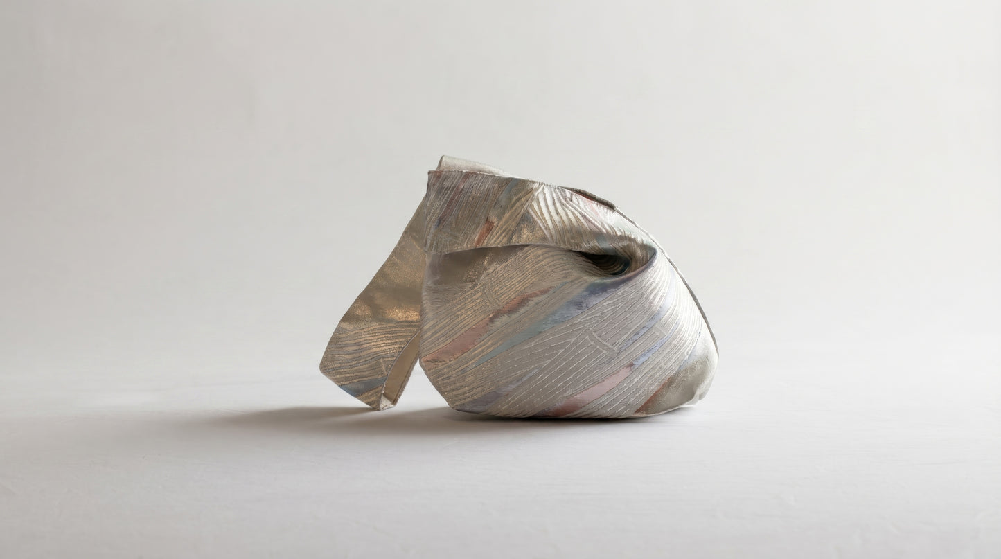 Japanese Ceremonial Silk Knot Bag – The Kogane no Obi, Striated Gold Bands in Champagne and Pastel