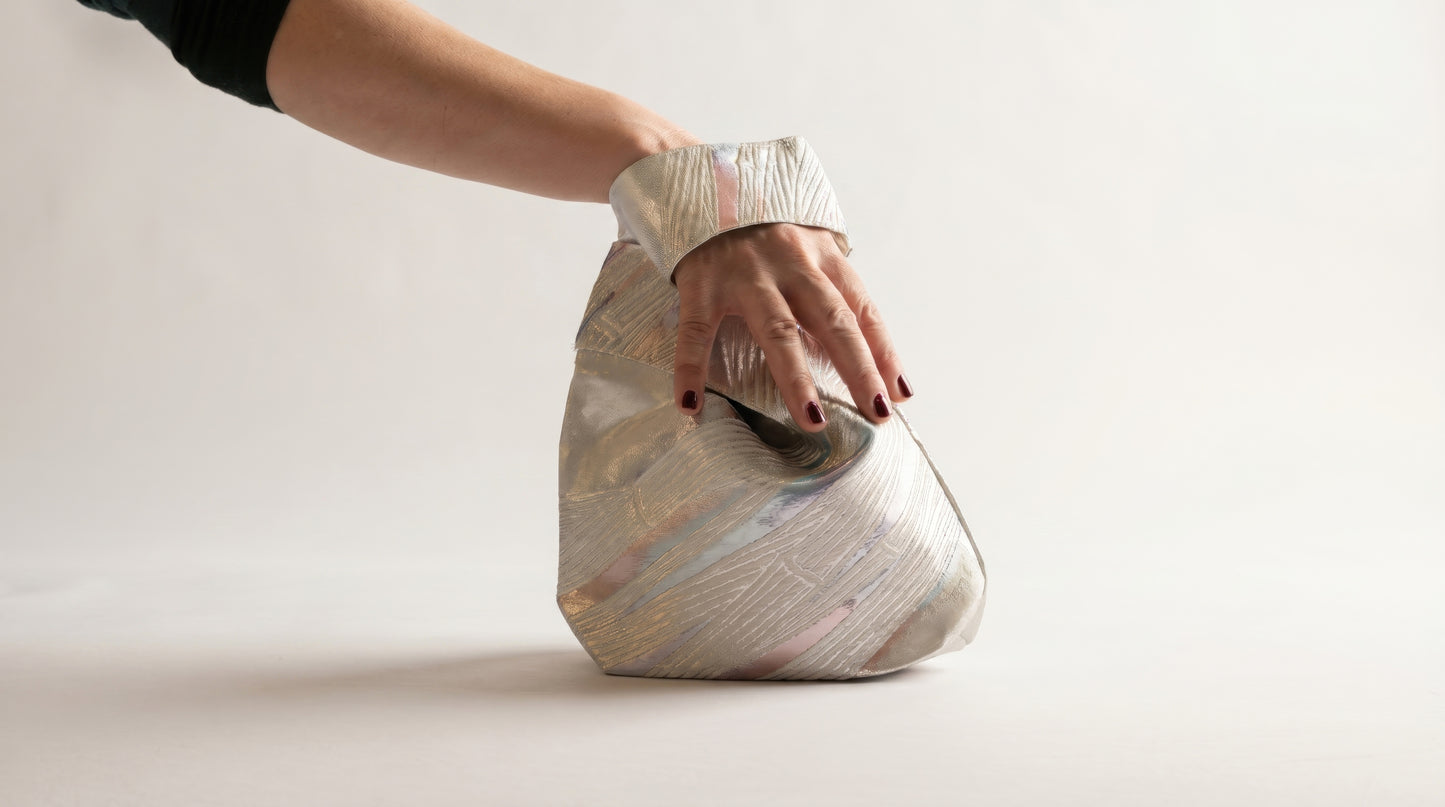 Japanese Ceremonial Silk Knot Bag – The Kogane no Obi, Striated Gold Bands in Champagne and Pastel